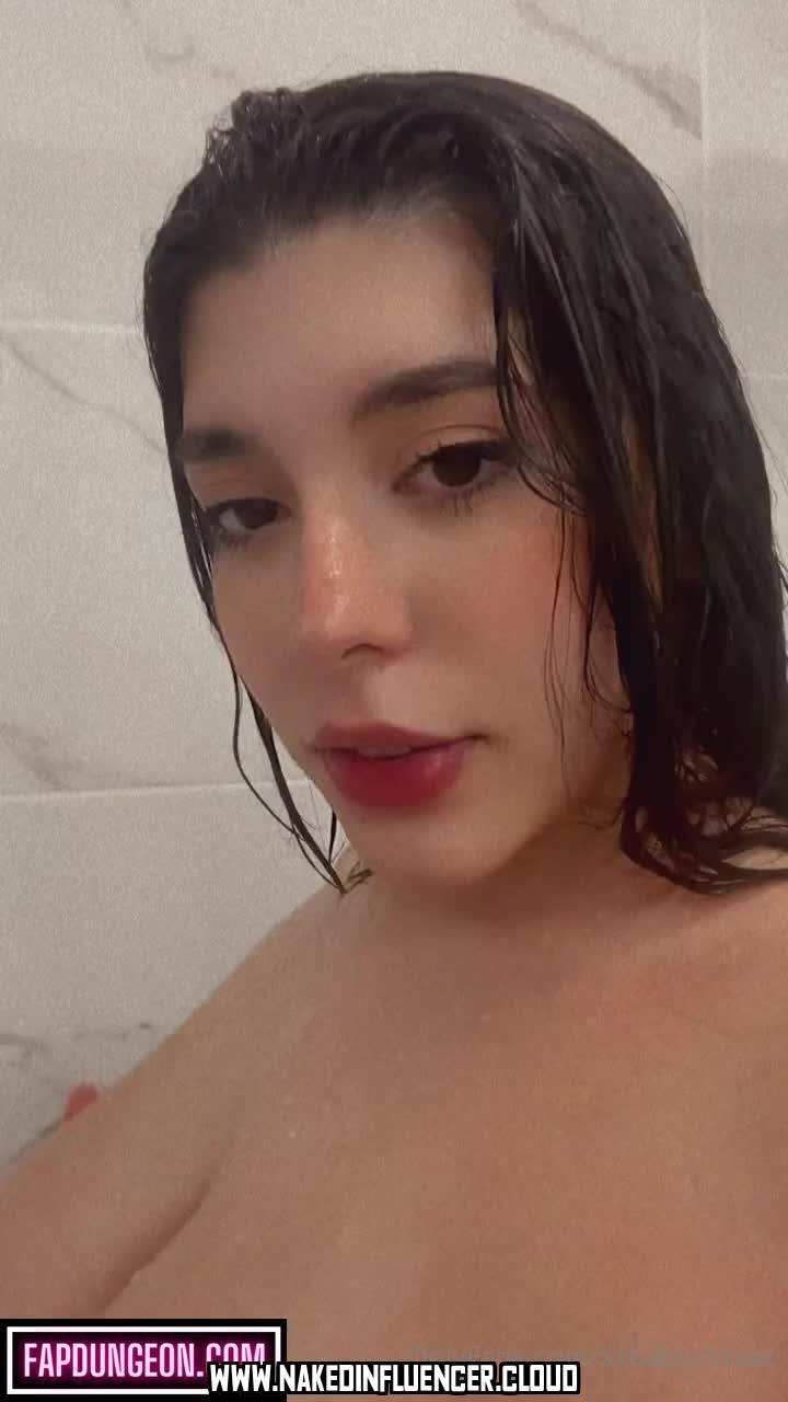 Xxbabyslvtsxx Brown Eyes Huge Ass Busty Venezuelan